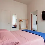Giulio's Hideaway - Close To Station * Milánó