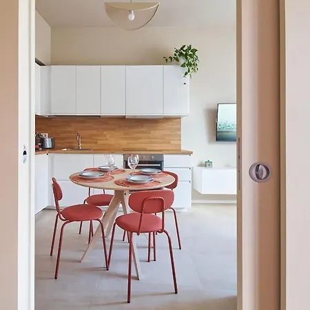 Holiday home Giulio's Hideaway - Close To Station Milan